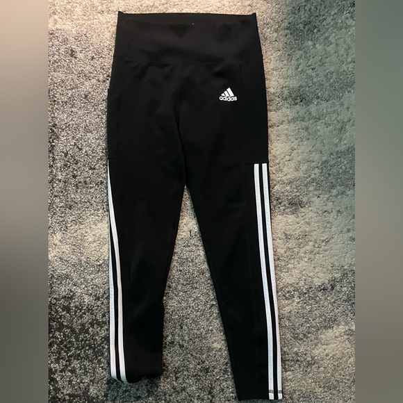 LIKE NEW Adidas Leggings W Pockets! - Picture 1 of 2